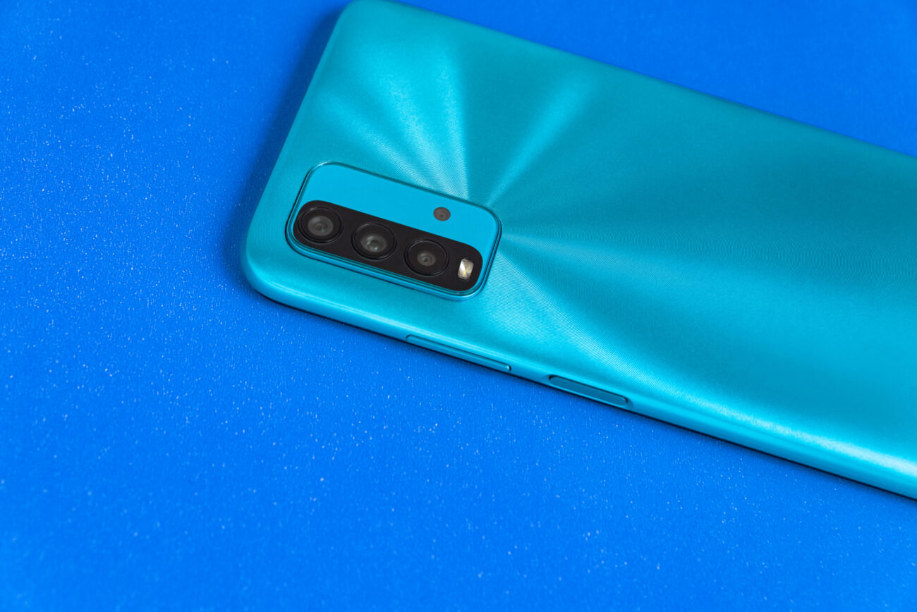 Your Next Samsung Galaxy Might Cost More than $2200, should we still buy phones, or better still, buy cars